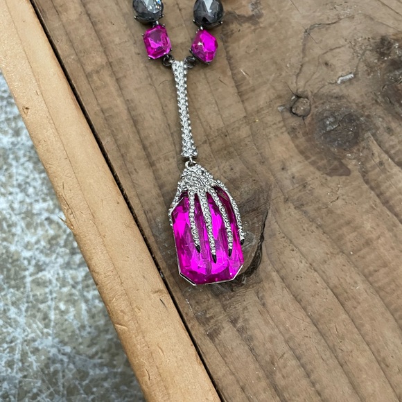 Betsey Johnson RICH WITCH HANGING HANDS Silver Pink Lg Stone Earrings & … - Picture 6 of 6